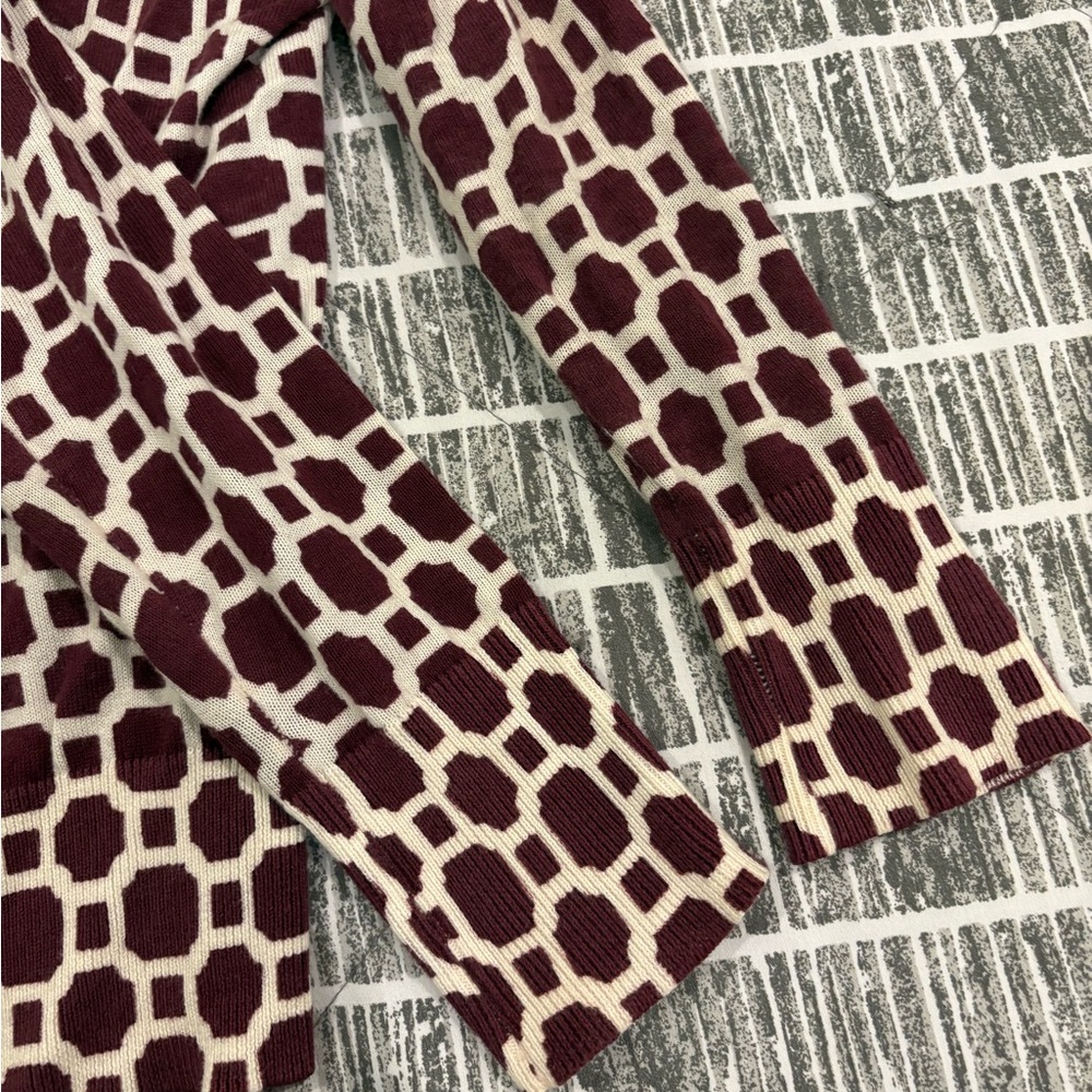 Geometric Patterned Cardigan - Picture 4 of 4